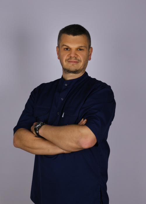 dr Cezary Walczyński